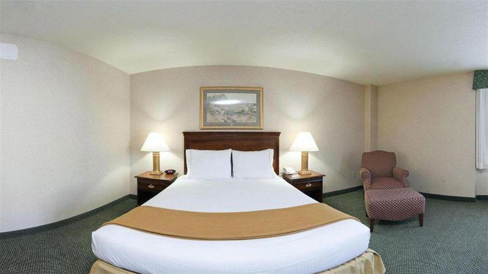 Holiday Inn Express And Suites Pittsburgh West Mifflin By Ihg Dış mekan fotoğraf
