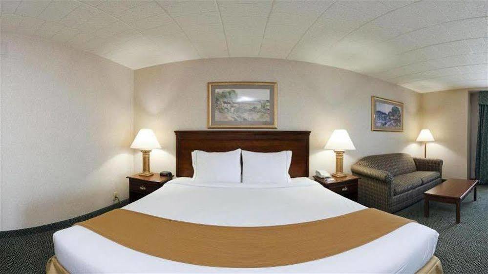 Holiday Inn Express And Suites Pittsburgh West Mifflin, An Ihg Hotel Dış mekan fotoğraf